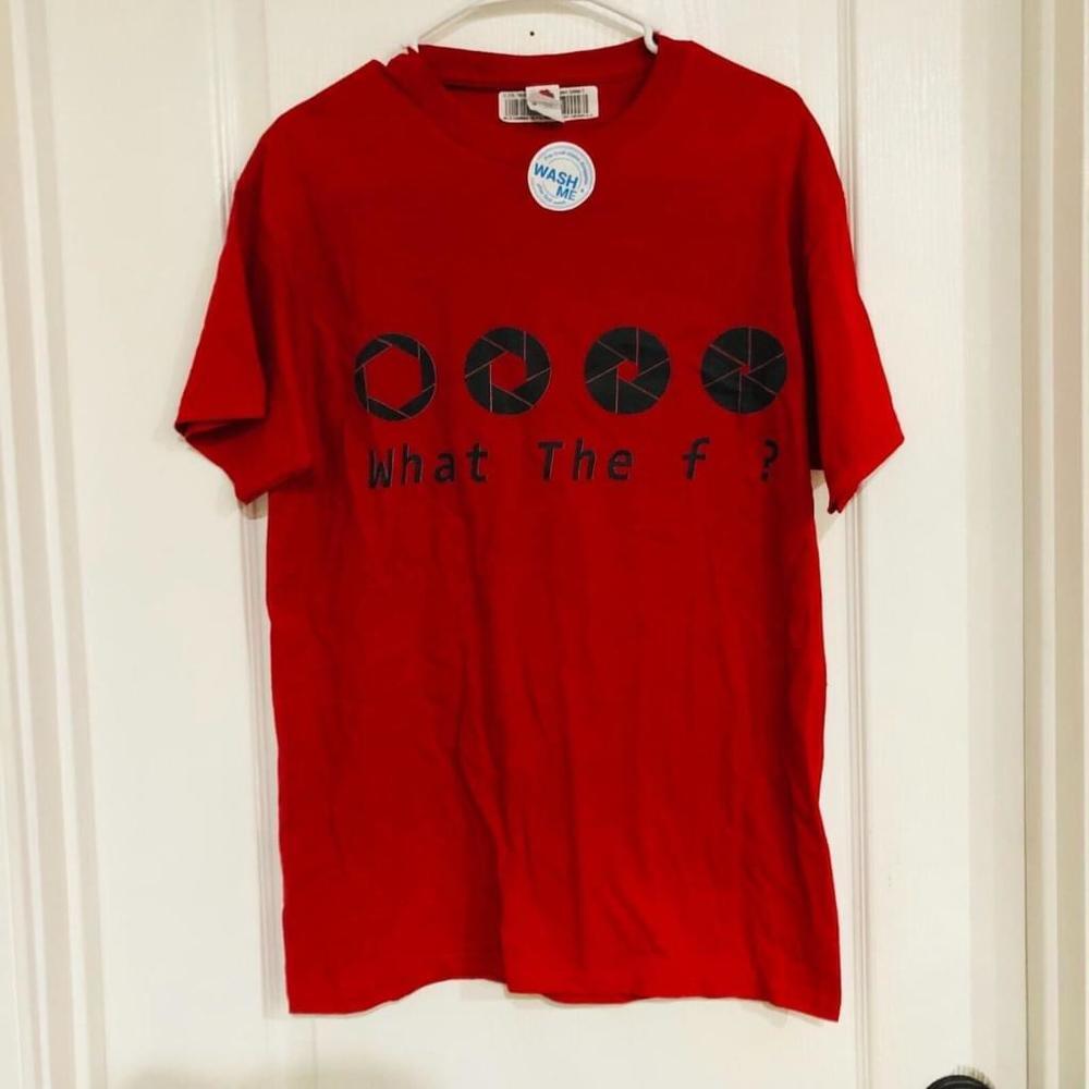 Fruit Of The‎ Loom Mens Red Photography Graphic T-Shirt What The F Size Medium